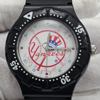 MLB New York Yankees MLBQA002 Singapore Movement Wristwatch