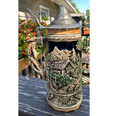 Vintage ArtMark German Style Musical Lidded Beer Stein Music Box Made In Japan