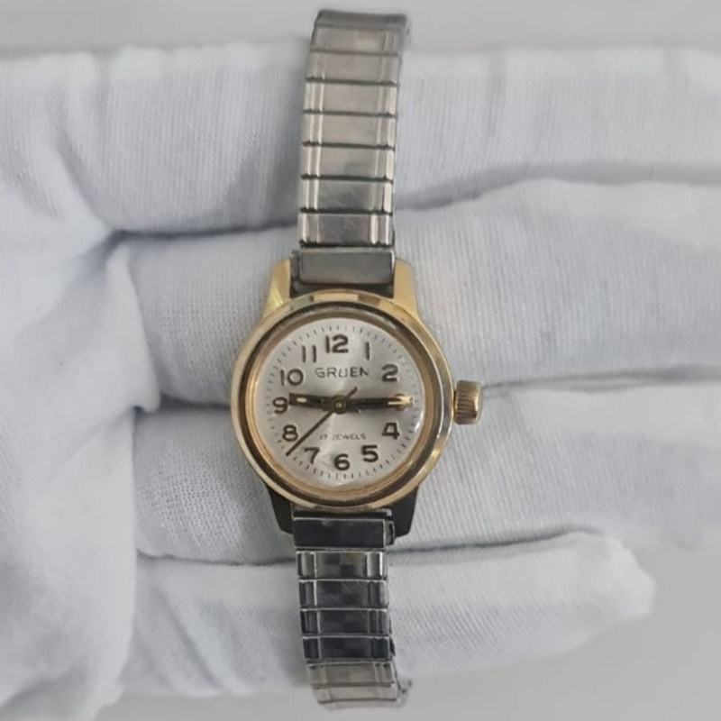 Vintage-Gruen-Automatic-Stainless-Steel-Back-Ladies-Wristwatch-Bracelet.png