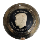 Vintage-Sinclair-U.S.-President-John-F.-Kennedy-1917-63-Pendant-Watch-1.png