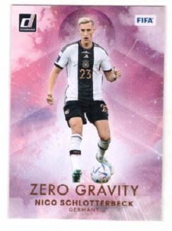 2022-23 Panini Donruss Soccer Zero Gravity trading card featuring Nico Schlotterbeck.